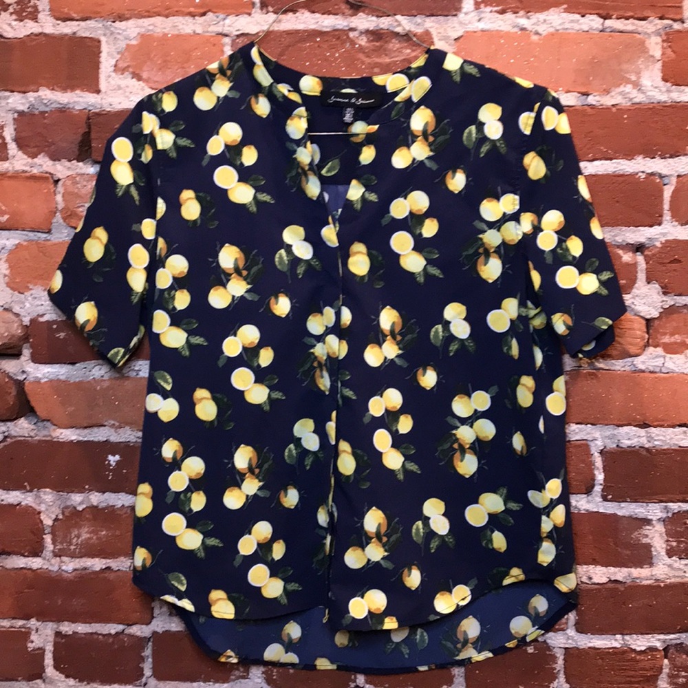 Short sleeve lemon shirt